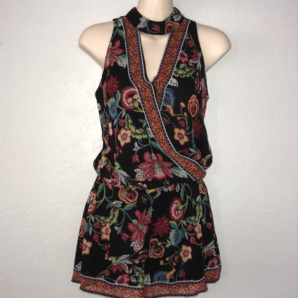 By&By NWT* beautiful black wrap floral romper XS